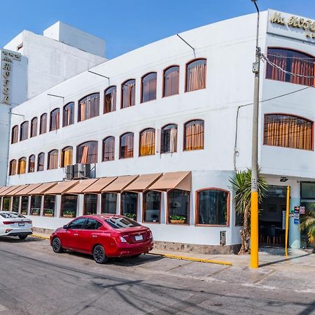 Mc Hotel Ика Экстерьер фото