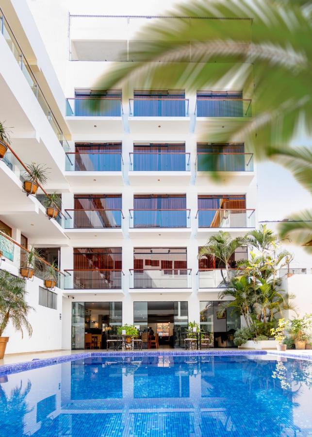 Mc Hotel Ика Экстерьер фото